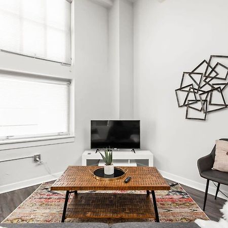 Modern Downtown Apartment 2Br 2Ba By Cozysuites Indianapolis Extérieur photo