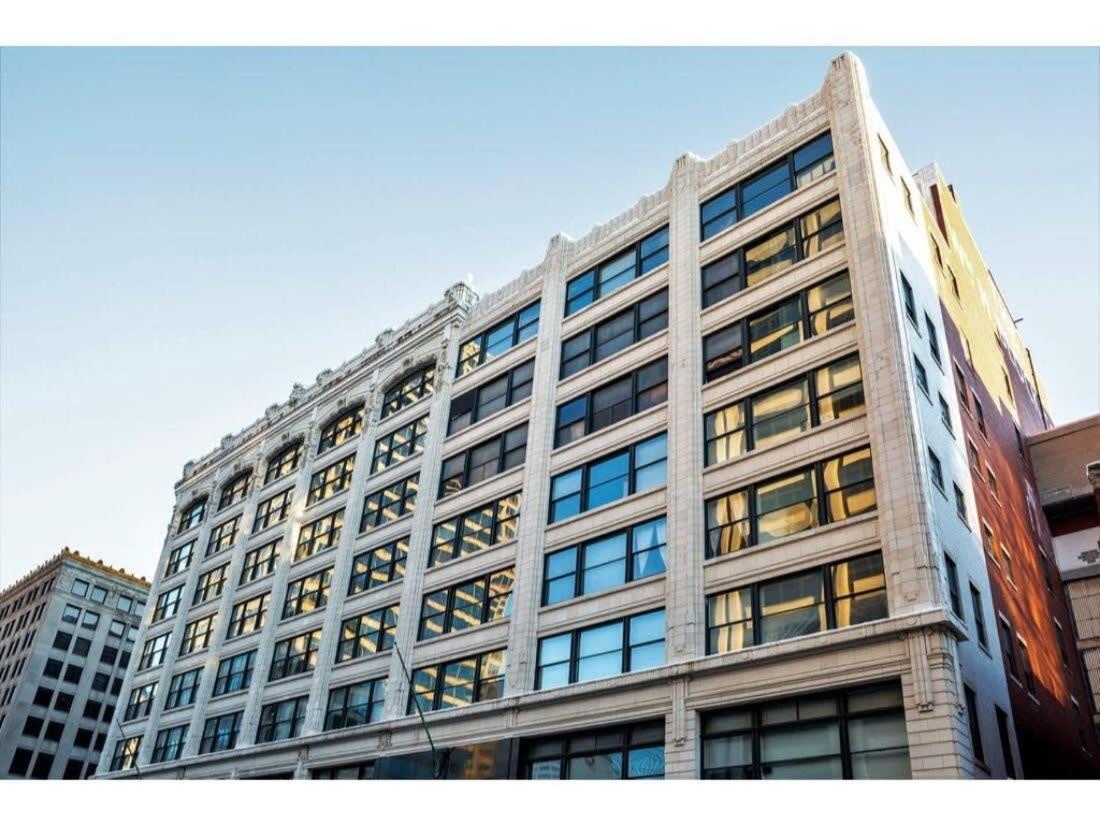 Modern Downtown Apartment 2Br 2Ba By Cozysuites Indianapolis Extérieur photo